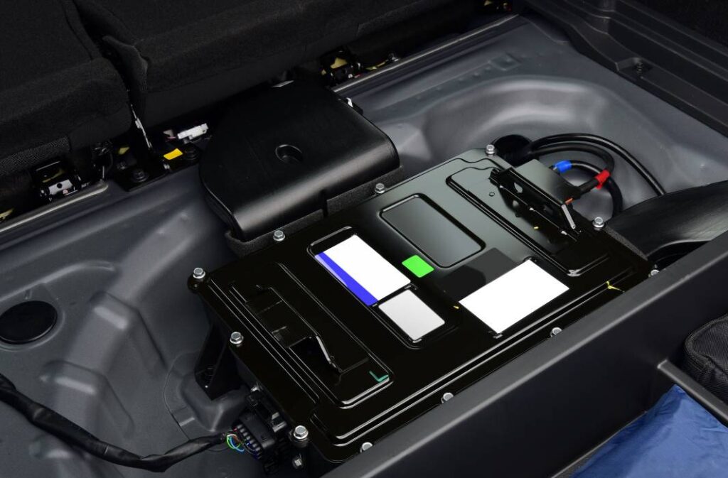 بطارية ليثيوم أيون في سيارة كهربائية هجينة