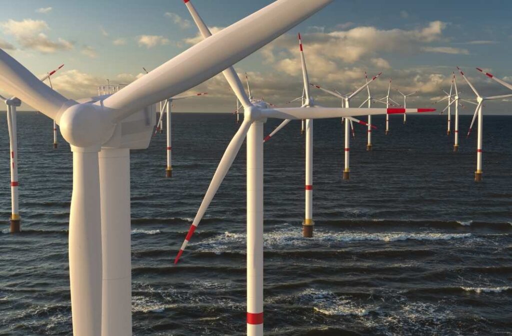 واشنطن تُجمد 5 مشاريع رياح بحرية بسبب مخاطر التداخل مع الرادارات الدفاعية