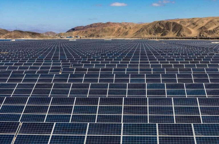 استثمار بريطاني بمحطة للطاقة الشمسية وتخزين البطاريات في مصر محطة طاقة شمسية