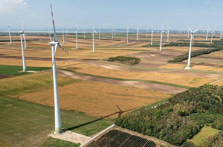 بريطانيا تخسر 1.5 مليار جنيه إسترليني بسبب إهدار طاقة الرياح طاقة الرياح