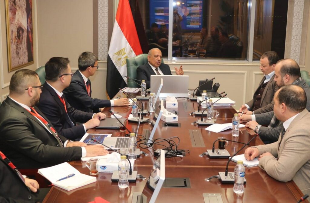 مباحثات مصر والصين لإنشاء أول مصنع لتوربينات الرياح