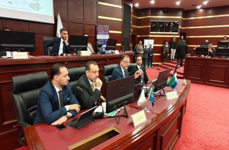 النجف العراقية تستضيف مؤتمرها التحضيري الأول للطاقة النظيفة مؤتمر النجف للطاقة النظيفة (وكالة الأنباء العراقية)