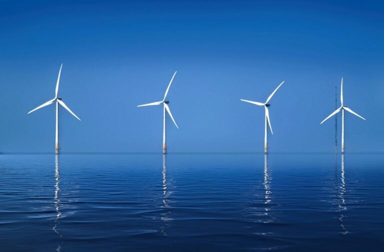 “أورستد” ترفع دعوى قضائية ضد إدارة ترامب بسبب تعليق مشروع بقيمة 5 مليارات دولار طاقة الرياح البحرية