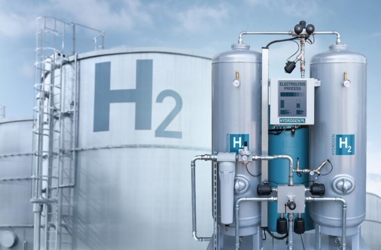وداعاً للمعادن النفيسة.. تقنية ألمانية جديدة لإنتاج الهيدروجين الأخضر بأسعار تنافسية وداعاً للمعادن النفيسة.. تقنية ألمانية جديدة لإنتاج الهيدروجين الأخضر بأسعار تنافسية (تعبيرية(