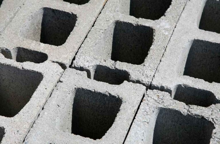 "إيكوك كيوب".. تكنولوجيا جديدة تستبدل الخرسانة بنفايات البلاستيك في مشاريع البناء (تعبيرية)