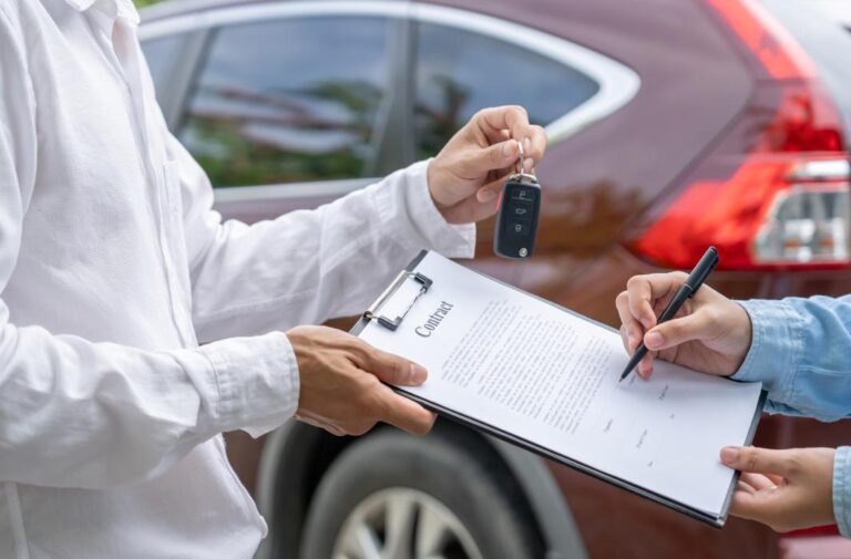 سوق السيارات الكهربائية في الصين 2026.. نمو هادئ وتحديات صعبة بعد توقف الدعم بيع سيارة من التجار الى المستهلك