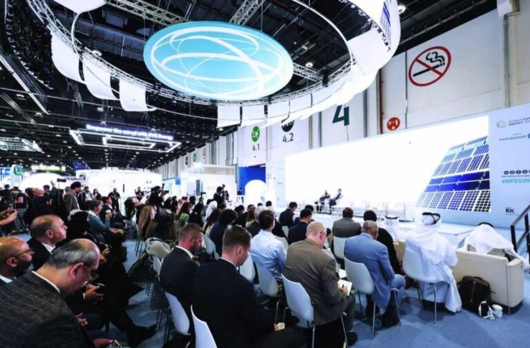 صفقات بالمليارات وشراكات عابرة للقارات في افتتاح القمة العالمية لطاقة المستقبل 2026 جانب من القمة العالمية لطاقة المستقبل