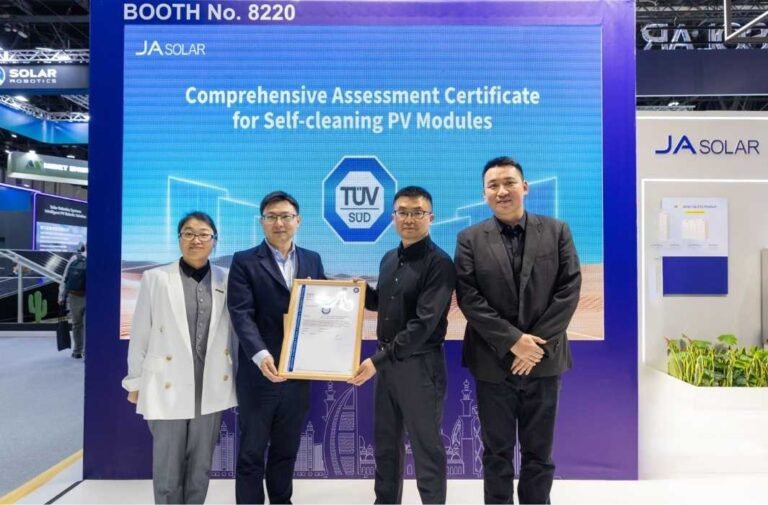 على هامش"WFES 2026".. "جي إيه سولار" تحصد شهادة دولية لألواحها ذاتية التنظيف