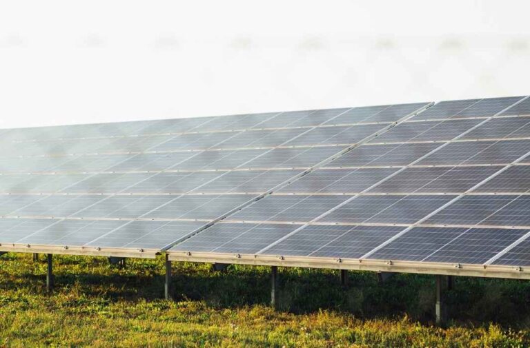 نظام طاقة شمسي