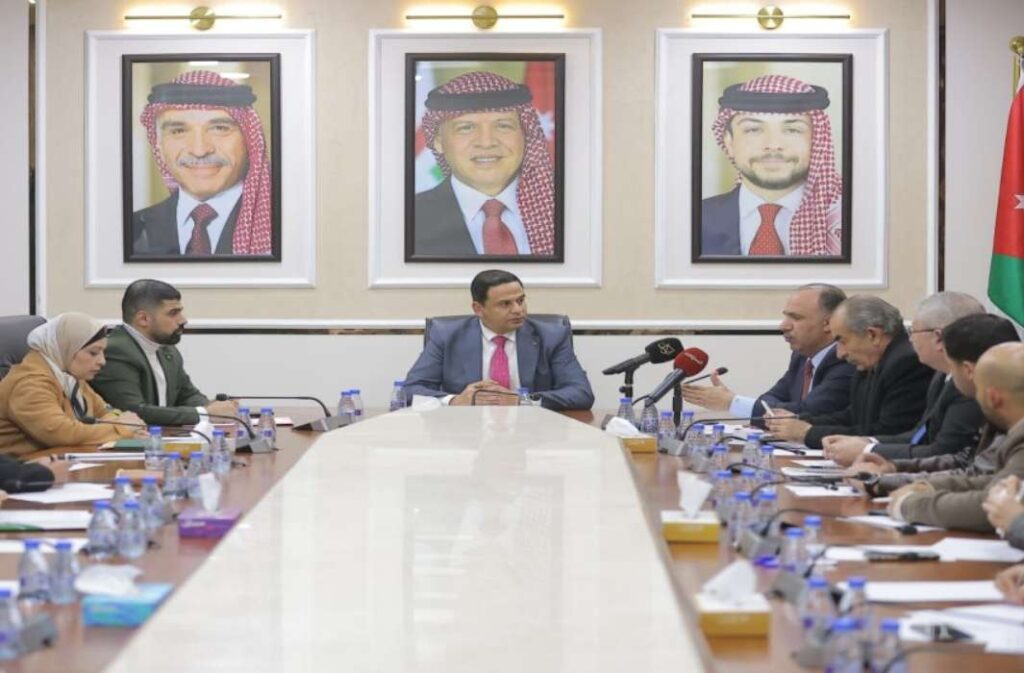 اجتماع لجنة الطاقة والثروة المعدنية النيابية ورئيس هيئة تنظيم قطاع الطاقة والمعادن