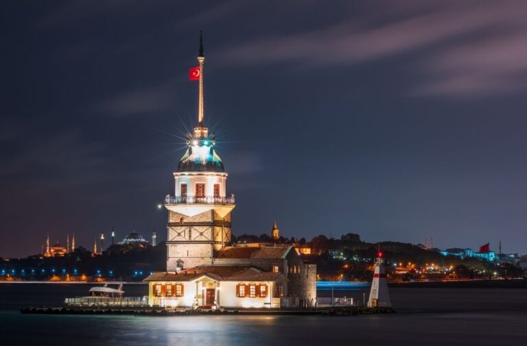 برج الفتاة، تركيا