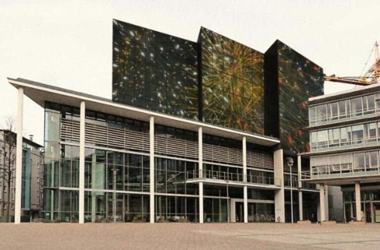 خلايا شمسية "خفية" تعيد صياغة المشهد المعماري للمباني التاريخية